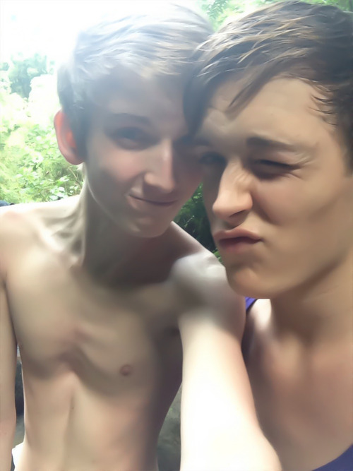 glorycocks:  i need someone deep in me. http://j.gs/3gfc 
