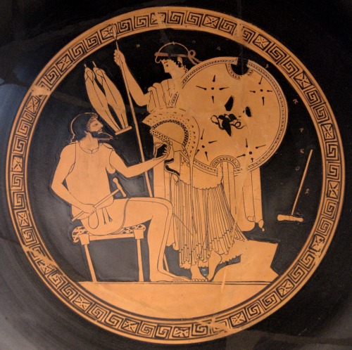 Attic red-figure kylix, showing the scene in Iliad Book 18 in which Hephaestus gives Thetis newly fo