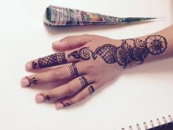 heckzayn:  did my sisters mendhi im such