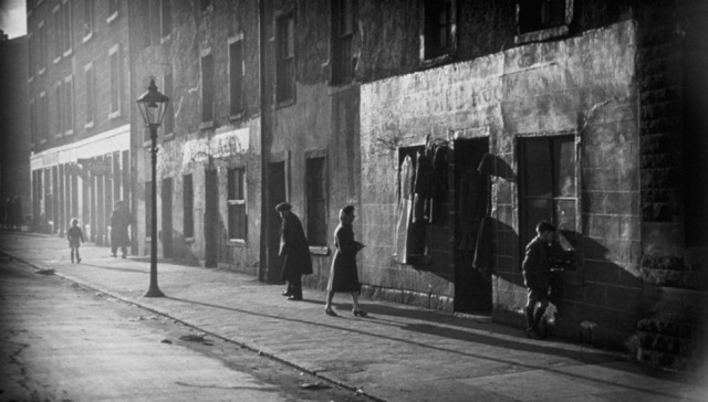 Bert Hardy. A second-hand clothes shop in Gorbals. 1948