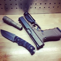 everyday-cutlery:  Glock + SureFire + Schrade by harvg 