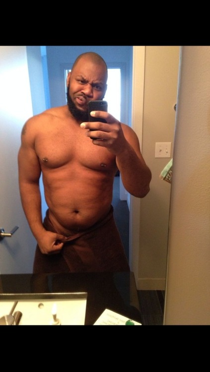 watchandstare:  watchandstare:  Damn, I finally found his Instagram. I have a new crush. His beard, lips and body is definitely my type. Just give me one night. Anyone has his nudes, get at me. Just wanna see if he’s packing some heavy equipment  Love