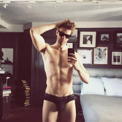 traveladdict227:  markmackillop: Hello my name is hangover and I have a Mark