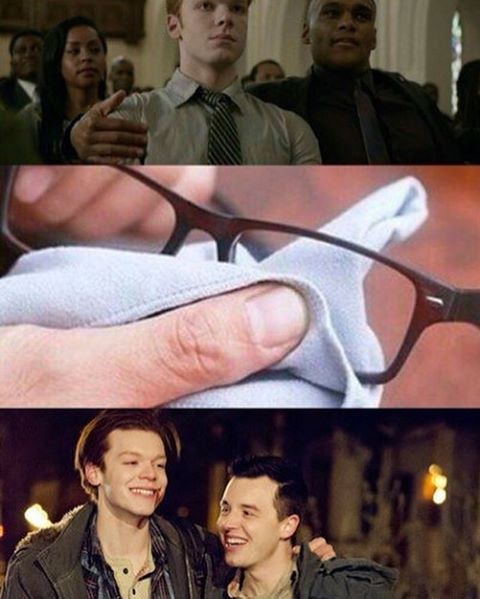 bringmickeyback:  #gallavich only. #shameless 
