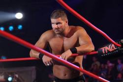 skyjane85:  Bobby Roode (found on facebook…not mine…credit goes to owner) gradosgirl 