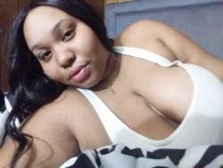 ceelove:  I’m laid back and I’m chilling.