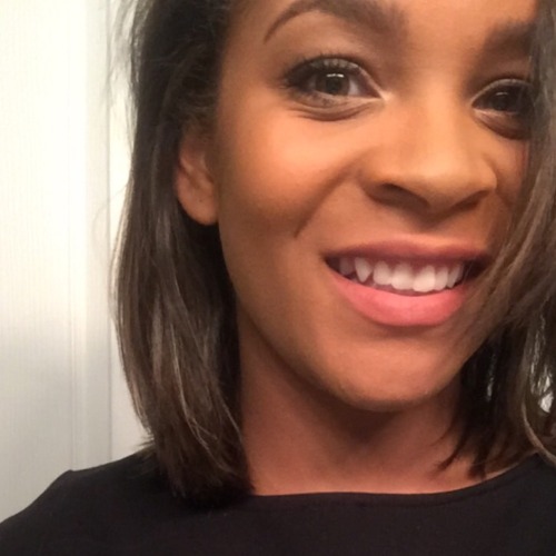 penguinfacee:  7mangoes:  penguinfacee:  Winter blackout with the main feature being my smile… Oh and straight hair IG: @taythigpen  Your smile is everything !  Thank you!!!