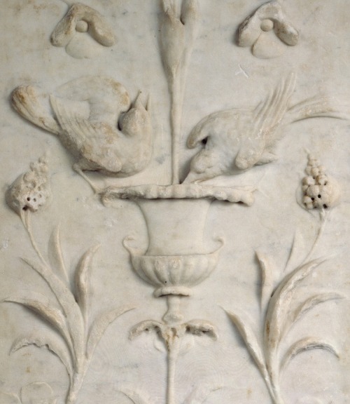 didoofcarthage: Detail from a pilaster with tendrils and birds in the style of the Ara Pacis Roman, 