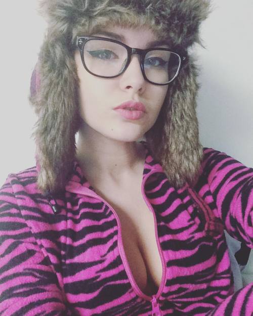 rydenarmani:  well, it’s my 23rd birthday. adult photos