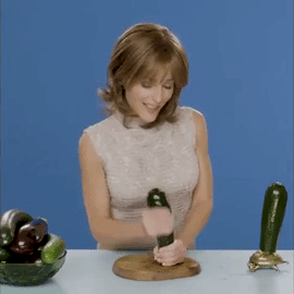 hotty-gif:  Gillian Anderson 