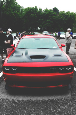 fullthrottleauto:    Dodge Challenger SRT Hellcat  