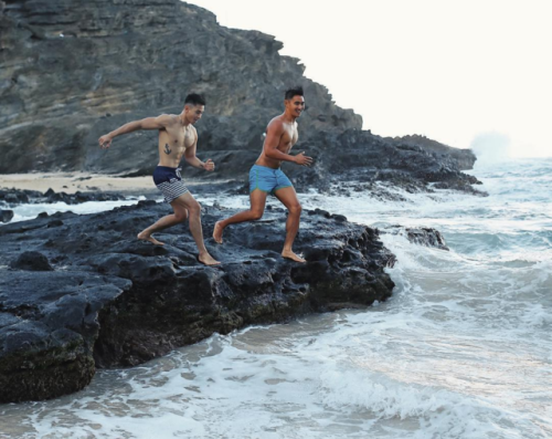 artoffreddieniem-blog: 【 Rhonee Rojas 和 Ho Vinh Khoa 】（之四·待续）💕 他们分别来自泰国🇹🇭和越南🇻🇳，都在夏威夷定居，相遇和相爱💕  Rhonee Rojas 曾是泰国的超模，现在是健身运动员和旅游业推广者；Ho