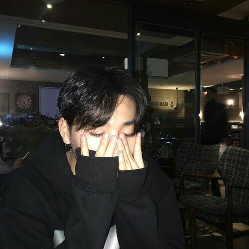 행복하다 on Tumblr: Image tagged with ulzzang, korean, asian