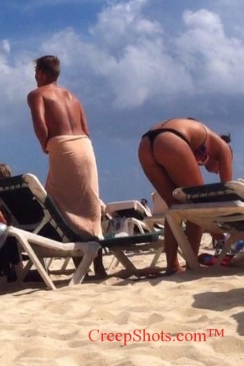 creepshots:  4 Creep Shots of a sexy woman trying to get rid of her tan lines by