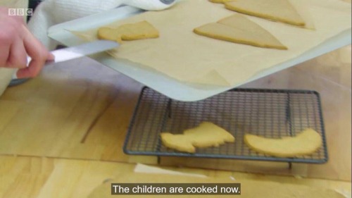 shirosredknight:thesoundofawesome:officialmickrock:I’m in love with the great British bake off