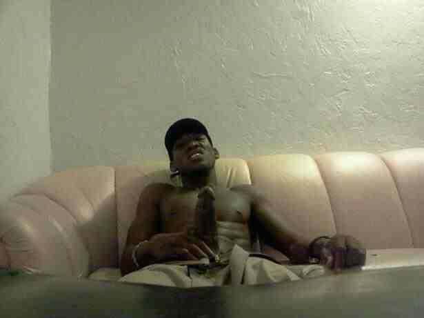 exposingniggas13:  I dont know if its the grill, the muscles, or the dick bt i would