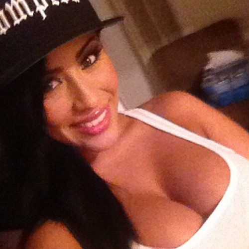 @bunniebarreras #thedimesoninstagram #dimesontumblr #beautifulgirls #hotgirls #fitted #compton #pret