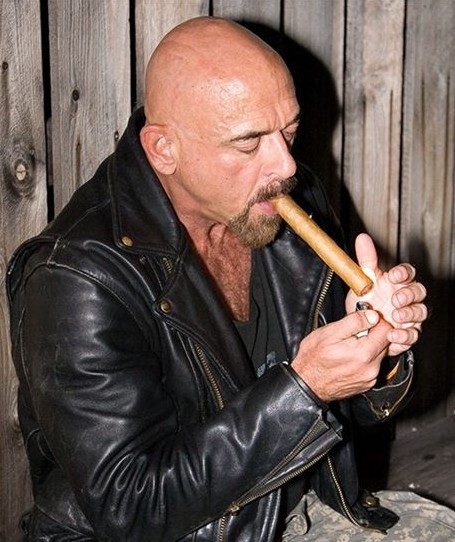 hardandtruecigarmen:  “HARD &amp; TRUE CIGAR MEN OF THE DAY!”    CLICK