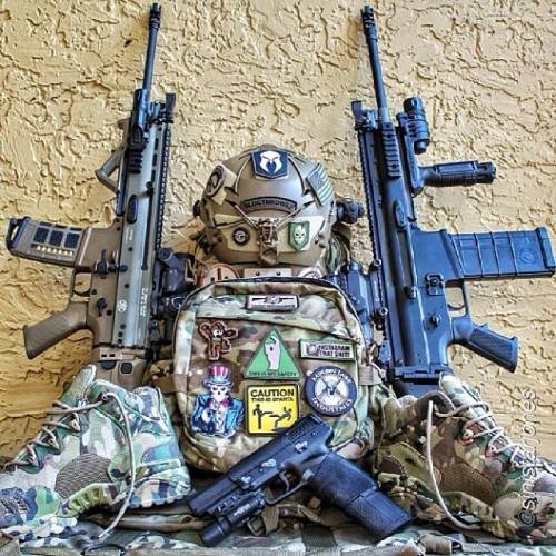 weaponslover:FN SCAR-L and H, and FN 57 with 30 round extended mag.