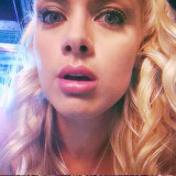 fyeahrachelskarsten:  Rachel Skarsten |  Lost Girl behind the scenes 