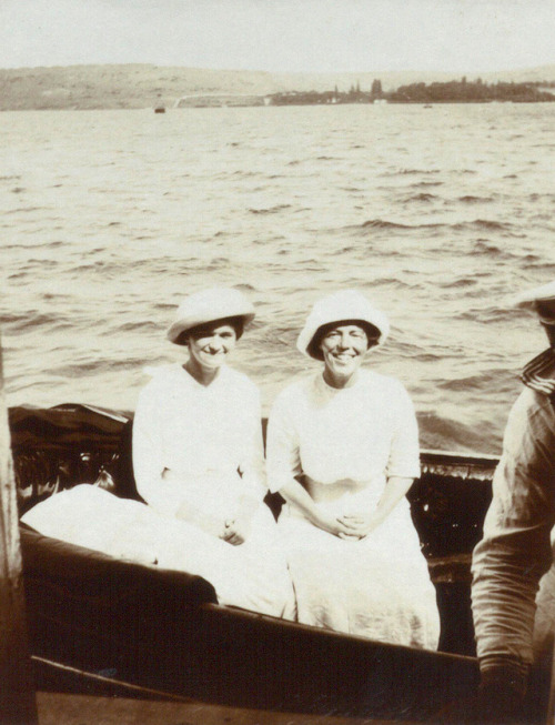 otmacamera: judicialinvestigator: Ольга Александровна и Ольга Николаевна. Севастополь, август 1913 г