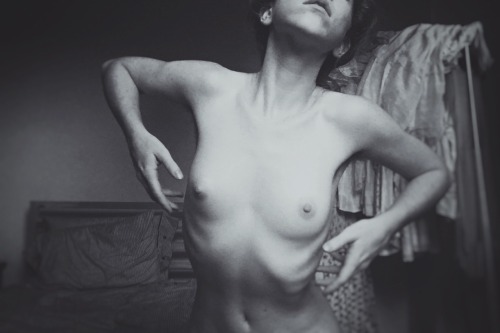 asmallwomanphotography:  Self. 2016.