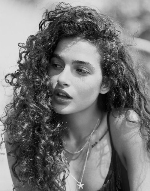 Porn anightfullofnosleep:  Chiara Scelsi photos