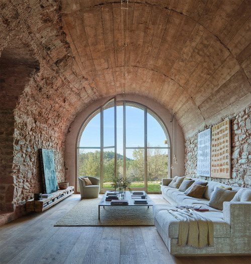 51 Archways That Create Seductive Spaces