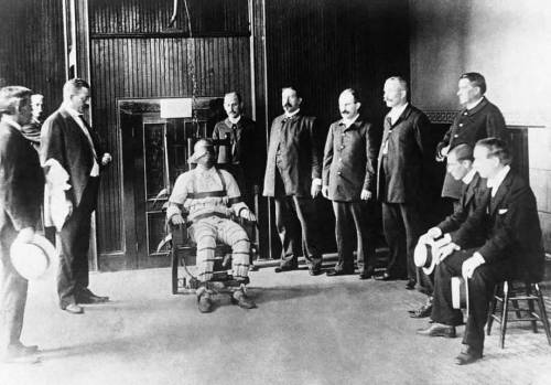 First Electric Chair Execution, Auburn State Penitentiary, August 6th 1890 via reddit