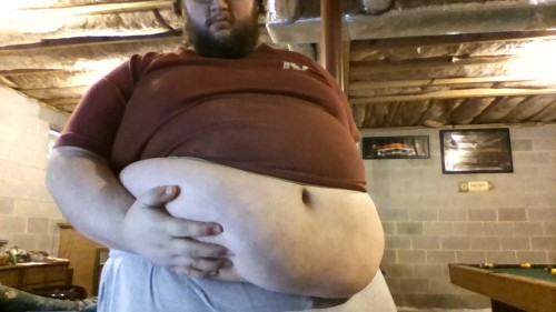 Porn Pics More pics of me belly 