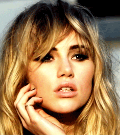 Voir un profil - Astra Deauclaire Tumblr_nfzdbzRWwf1twtwzgo5_250
