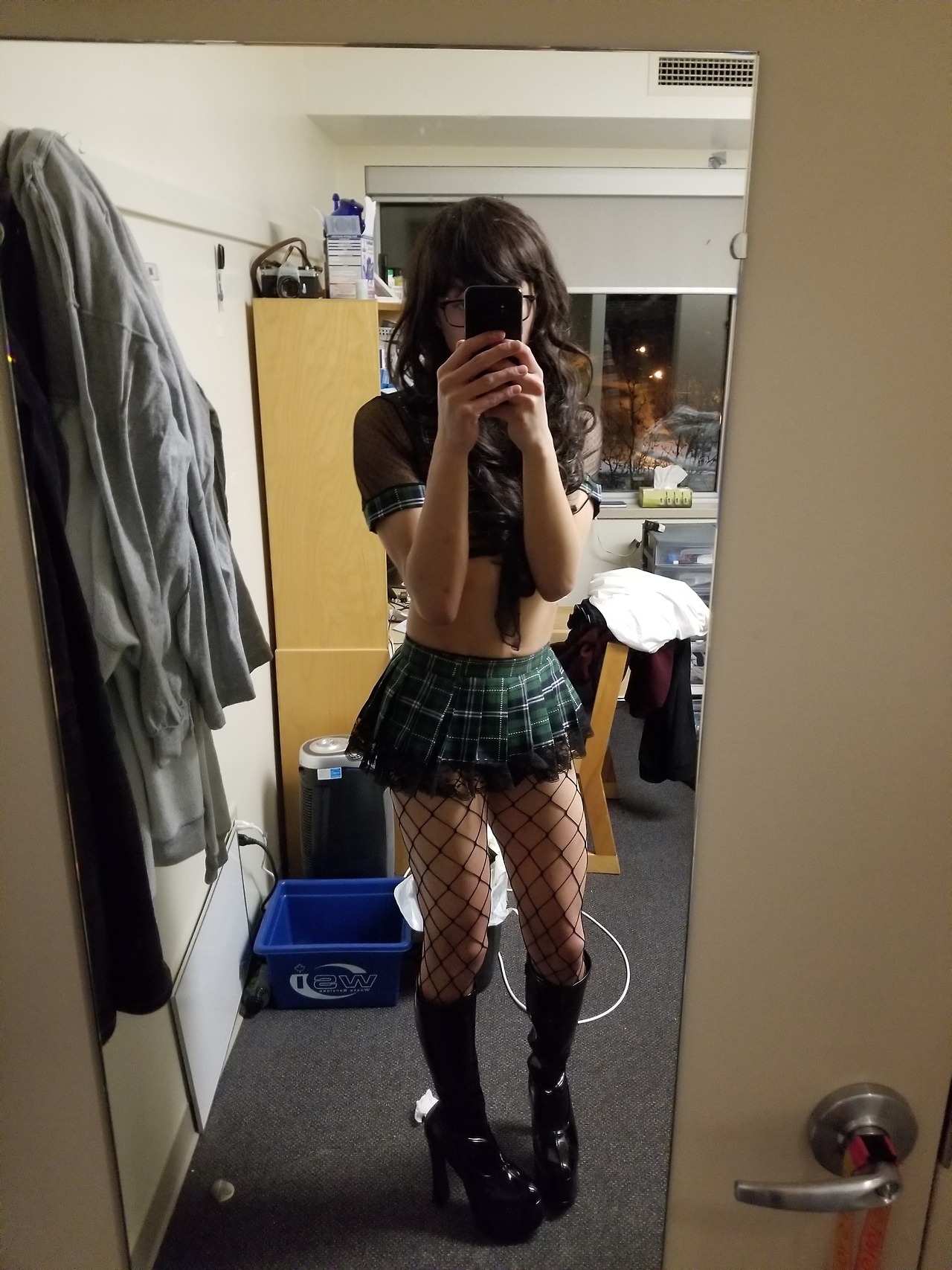 hotlittlesissies:  sissy-mchayla: I just wanna say that I love @mainlyusedforwalking