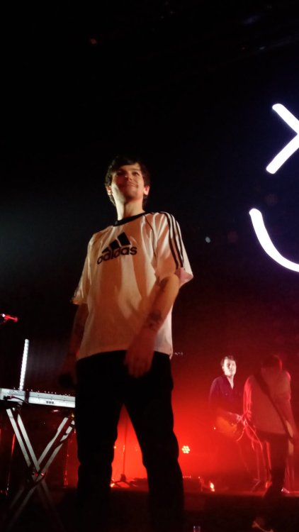 Louis performing in Madrid - 10/3