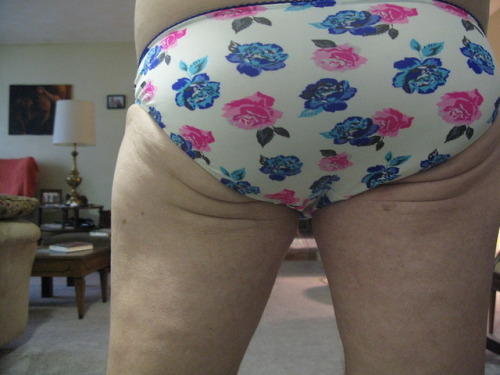 stinson1: todays cute lil floral panty ;-) adult photos