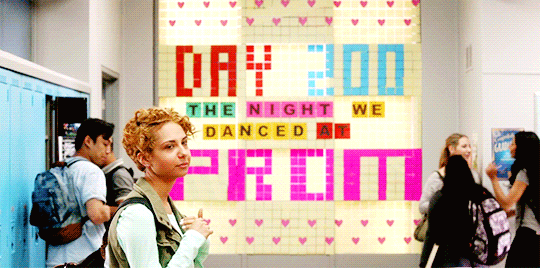 riverdalebish:zoe asking rasha to prom   (◠‿◠✿)   