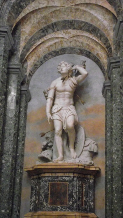fixa-idea:  @withinadream27 some souvenirs for you! I’m pretty sure we’ve passed way more St Sebastians, but these were the only two I noticed. The first one is from St Agnes at Piazza Navona, the second is from St Peter’s square. :) 