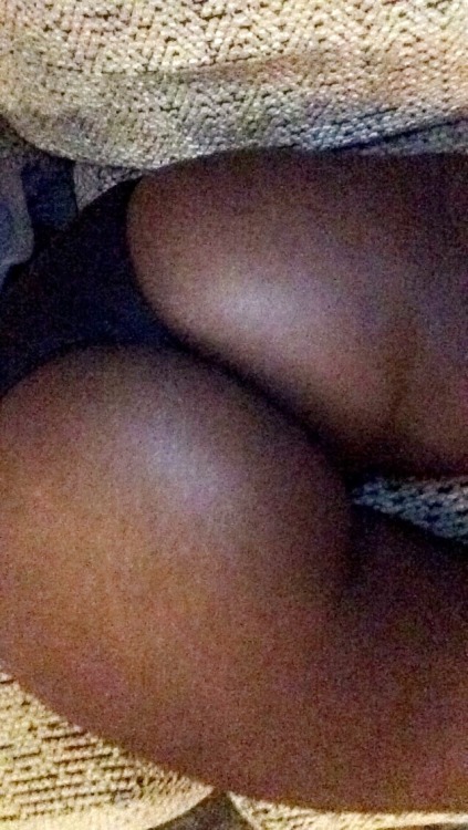phantom-of-the-booty:  Hopefully you like my booty 😇💖 Submitted by: sexysophiaxo18 