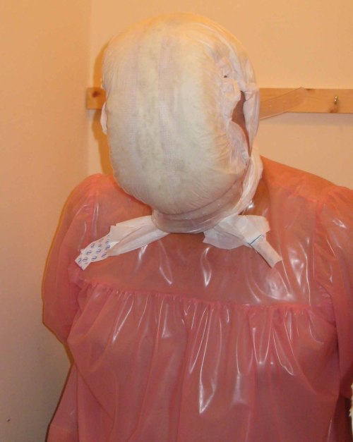 fabboy75: My wish : my face locked in a dirty old full of piss diapers, humm what a great smell to s