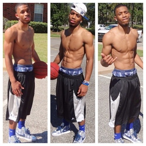realthug29:  thatjackpot:  bruhyousexy:  Love a dude that can go from thug to a gentleman   Follow: THATJACKPOT.tumblr.comFollow: Instagram.com/_JACKPOT_  Sexy