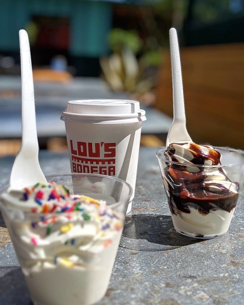 Sundae funday! _ _ _ #sundayfunday #sundayvibes #sunday #frozencustard #dessert #lousbodega #cesarch