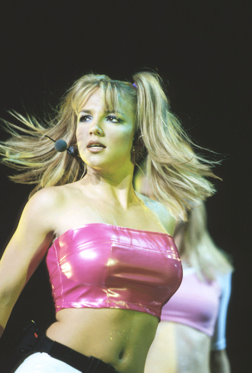 foreverbritney: Baby One More Time Tour - July 31, 1999 | Universal City, California