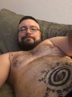 mosaicub:  Need some cub to come get some couch cuddles..