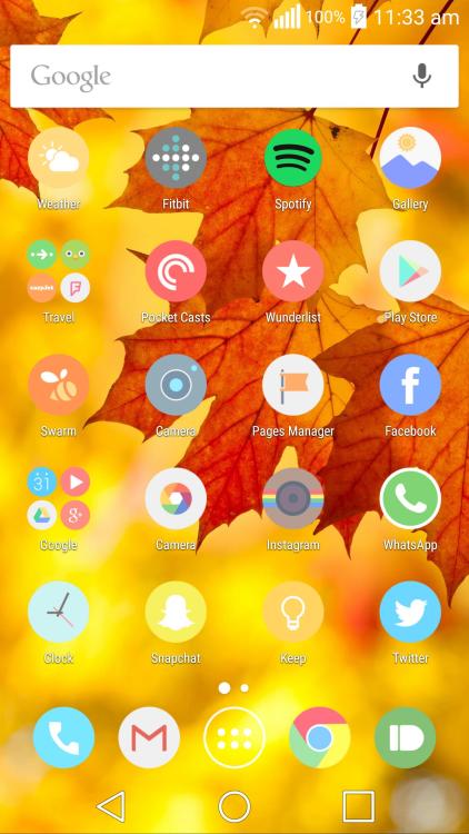 Autumn wallpaper and October screenshot. The icon pack is Cryten, one of those rare icon packs which