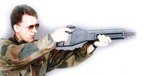 mk-ultra-armory:Am I the only one who thinks the P90 prototype design is funny as hell and horribly 