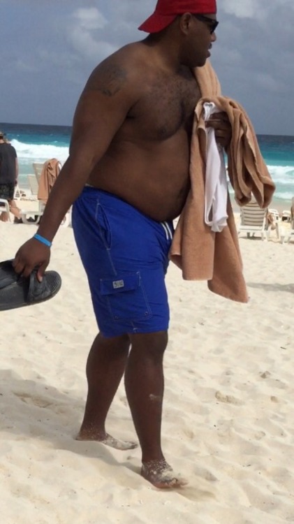 tmckenzie85:  Sexy Thick man on the beach in Cancun, Mexico…he was definitely an attention getter. 