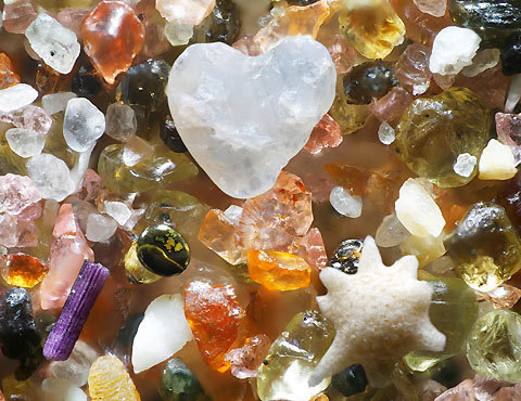 floralwaterwitch:dolliecrave:Grains of sand magnified to 250 timesThis still amazes me