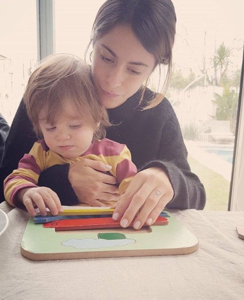 01/08: New photos of Martina and her godson, Mirko.