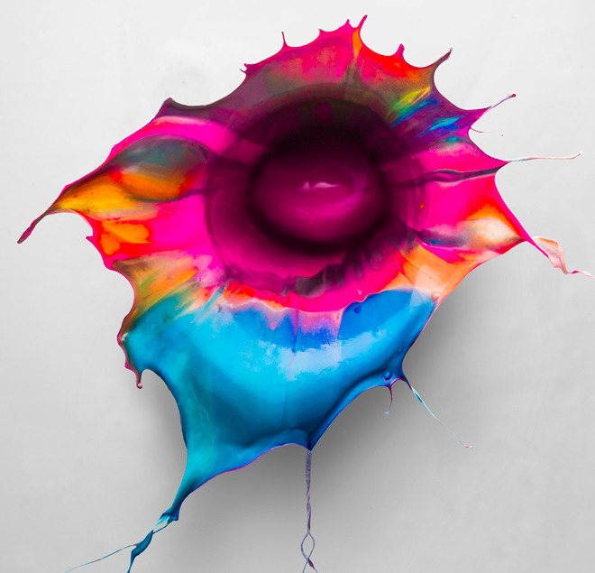 artandsciencejournal:  Isn’t Earth’s gravity a beautiful thing? That which goes