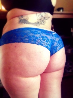 miissclare:  holy booty today.