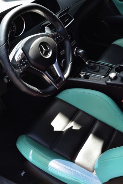 vistale:  Tiffany Blue Trim | via